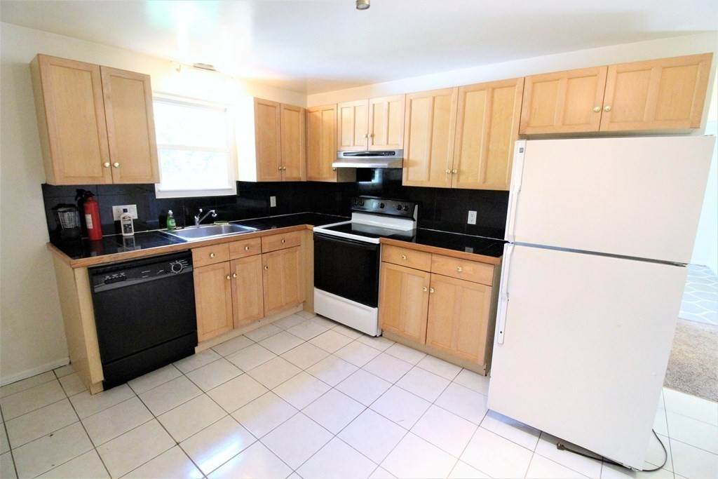 1185 Boylston Street - Photo 1