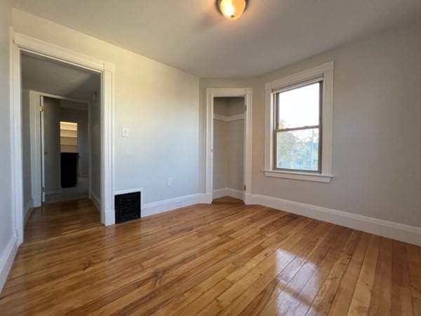 127 Beale St - Photo 1