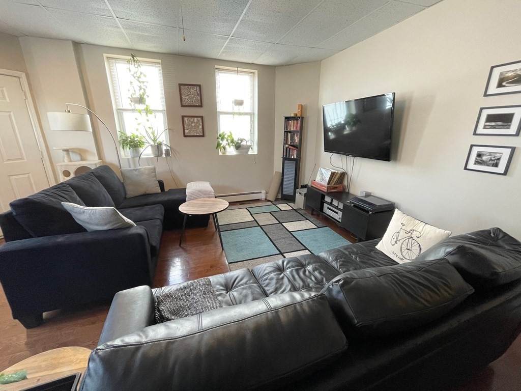 189 Princeton - Photo 1