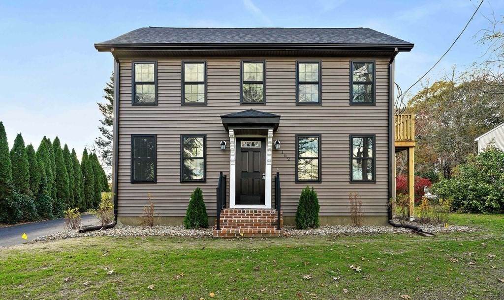 102 Jerome St - Photo 1