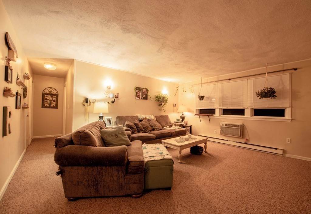 207 Samoset St - Photo 1