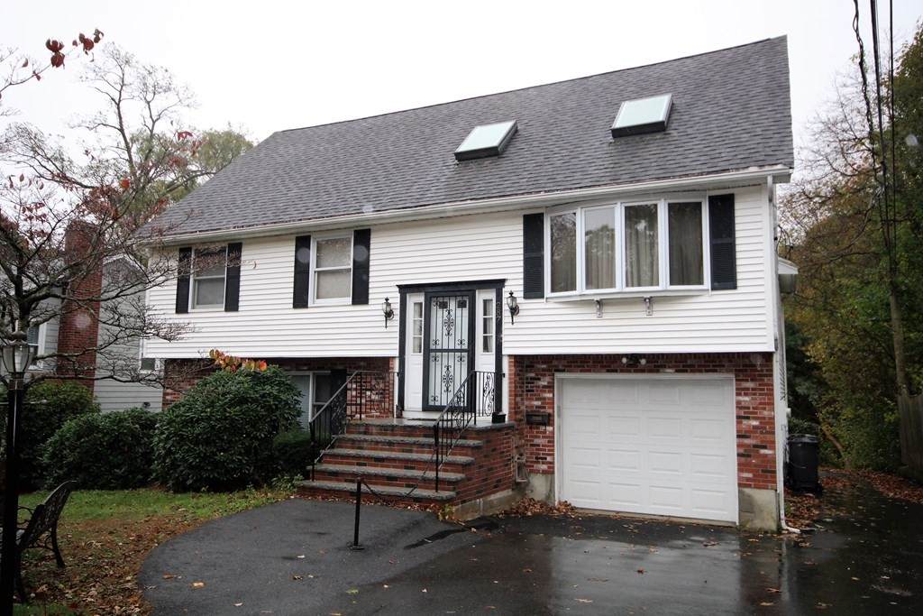 287 Sprague St - Photo 1