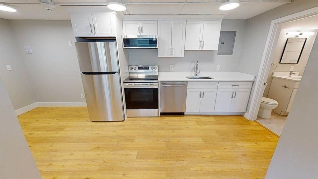 89 Woodrow Avenue - Photo 1