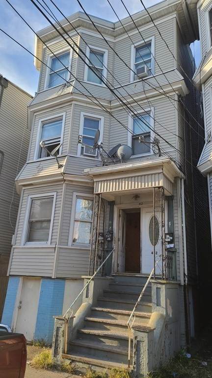 412 Saratoga Street - Photo 1