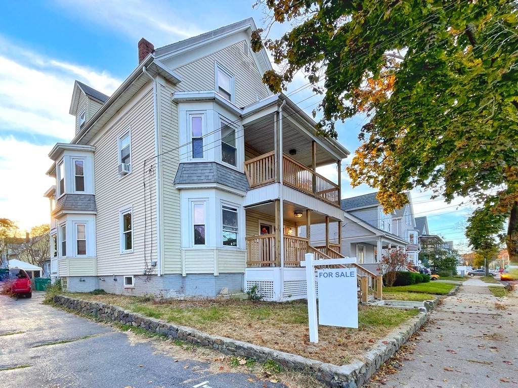 550 Eastern Ave - Photo 1