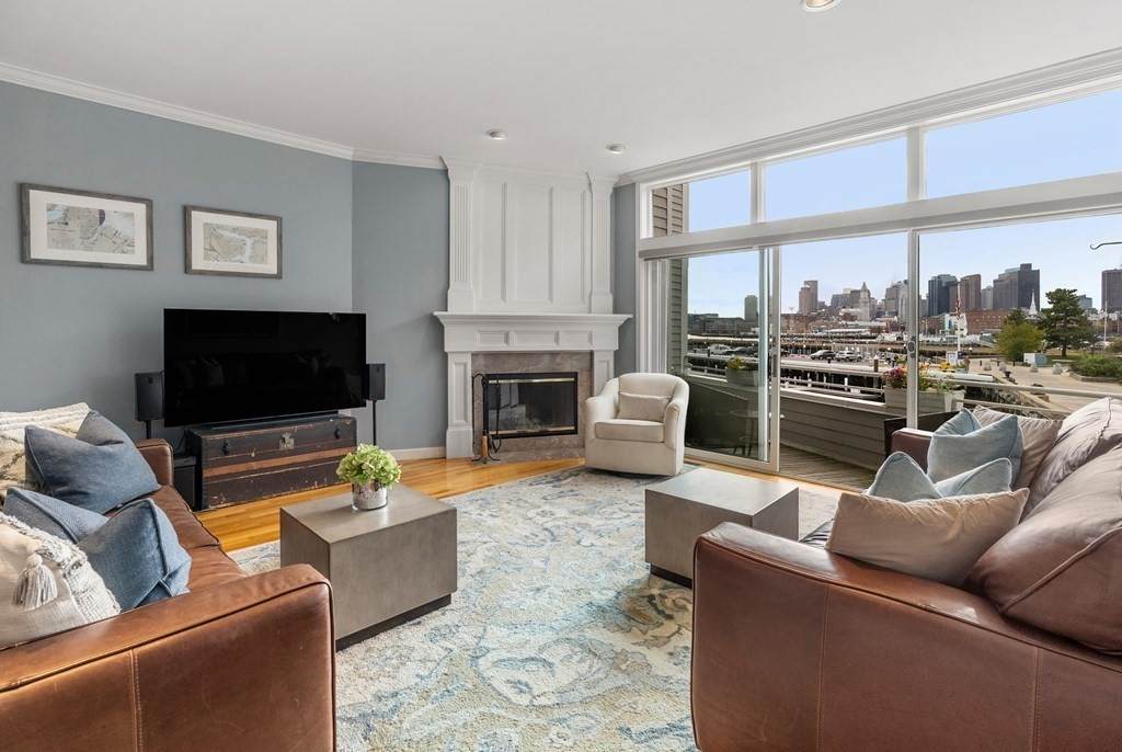 65 Constellation Wharf - Photo 1