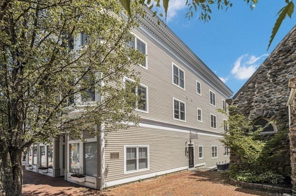 110 Main - Photo 1