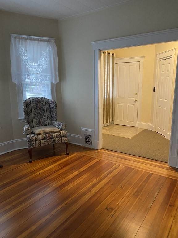 49 Peirce Ave - Photo 1