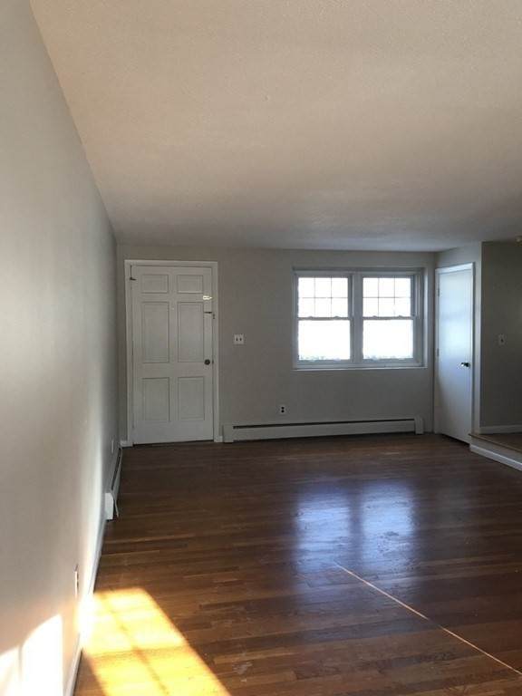 98 Emerson Gardens - Photo 1