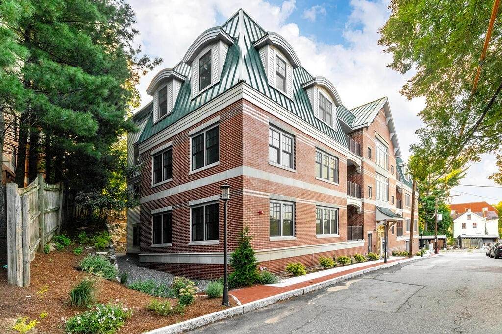 40 Elmwood Avenue - Photo 1