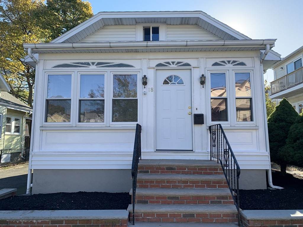 18 Bettinson Ave - Photo 1