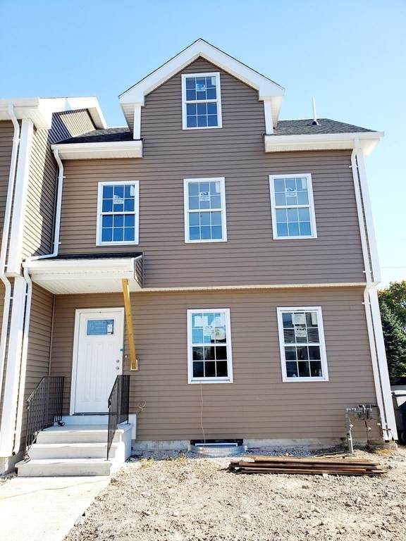 3 Burnham - Photo 1
