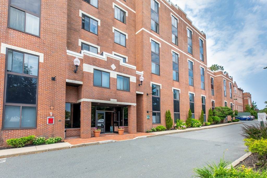 30 Daniels Street - Photo 1