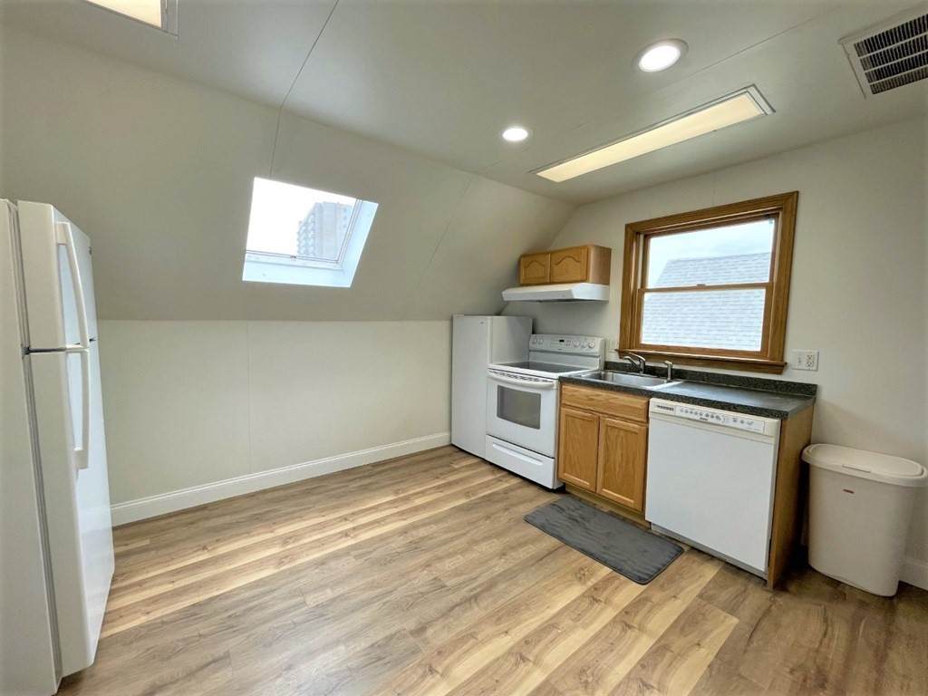 600 Main Street - Photo 1