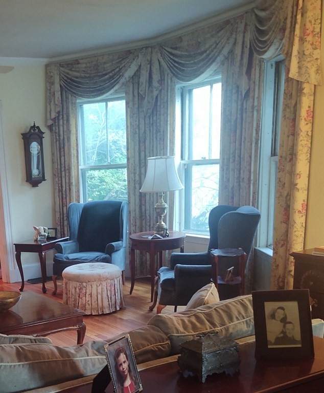 2 Rowe St - Photo 1