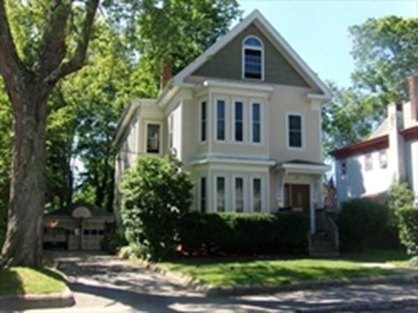 166 West Chestnut - Photo 1