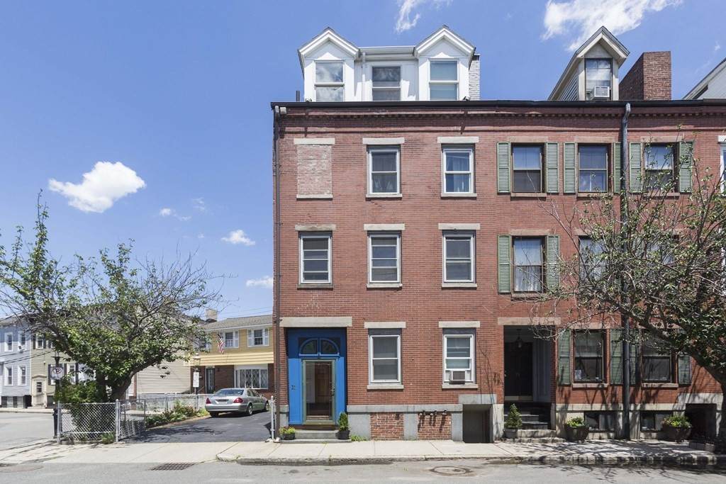 21 Essex Street - Photo 1