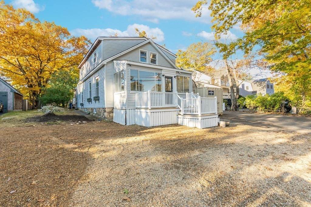 42 Grover St - Photo 1