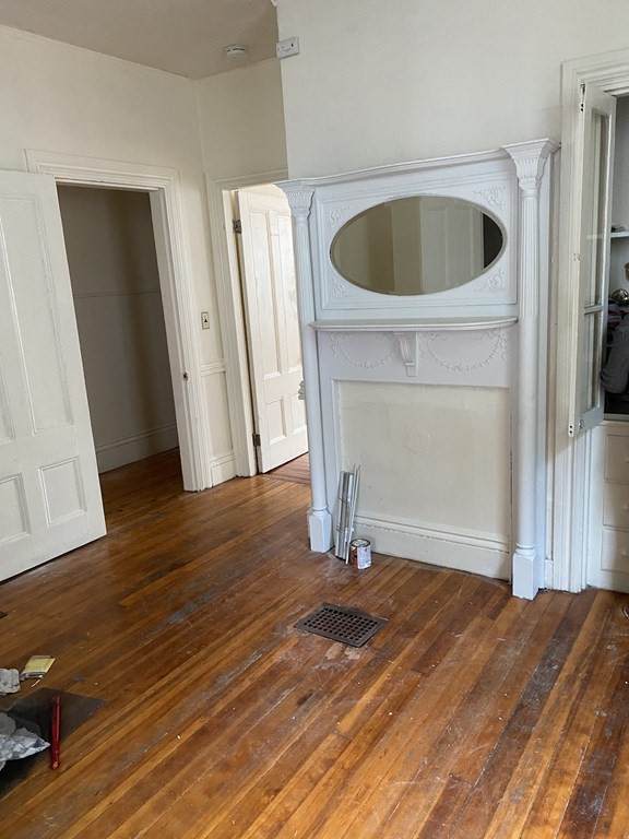 19 Olney St - Photo 1