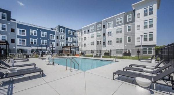 30 Loring Blvd - Photo 1