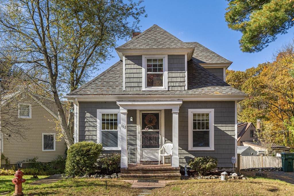 112 Menlo Ave - Photo 1