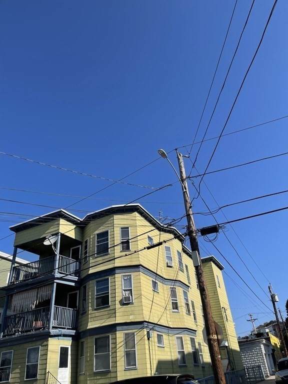 49-51 Basswood St - Photo 1