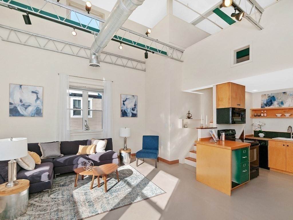 93 Harvey - Photo 1