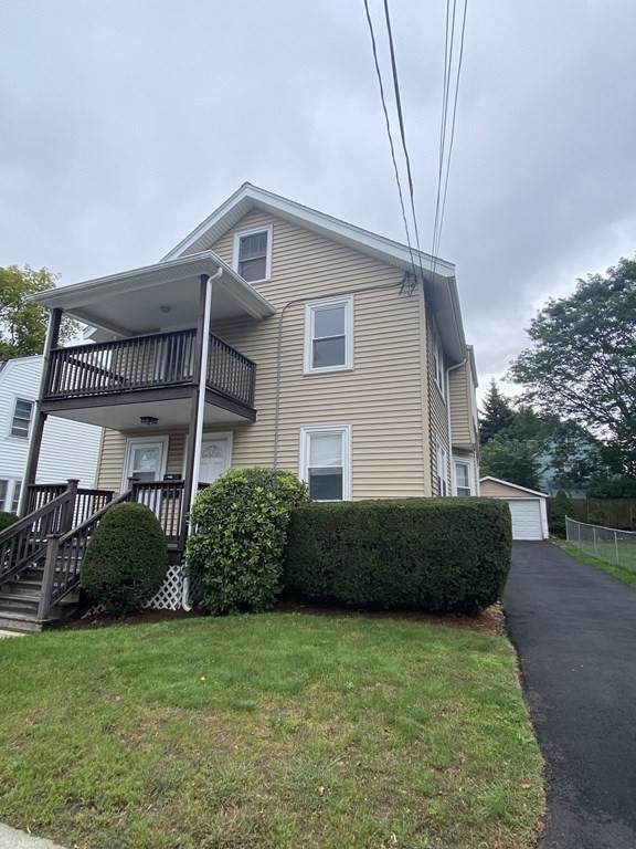 214 Sycamore - Photo 1