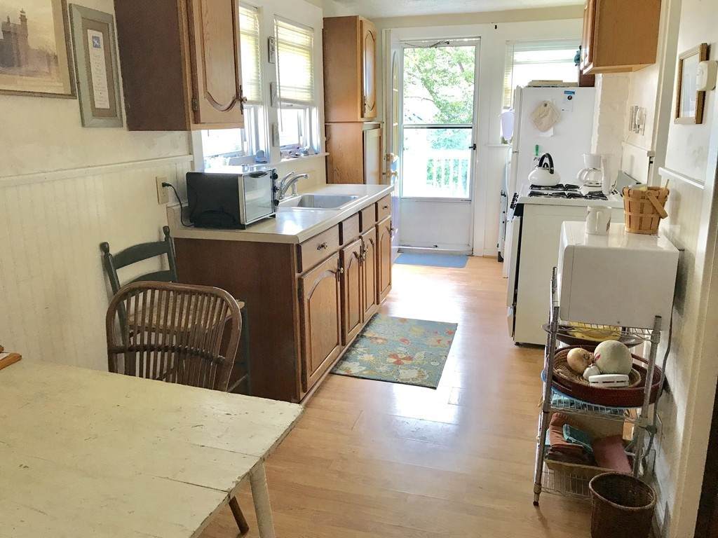 188 Kingsley Rd - Photo 1