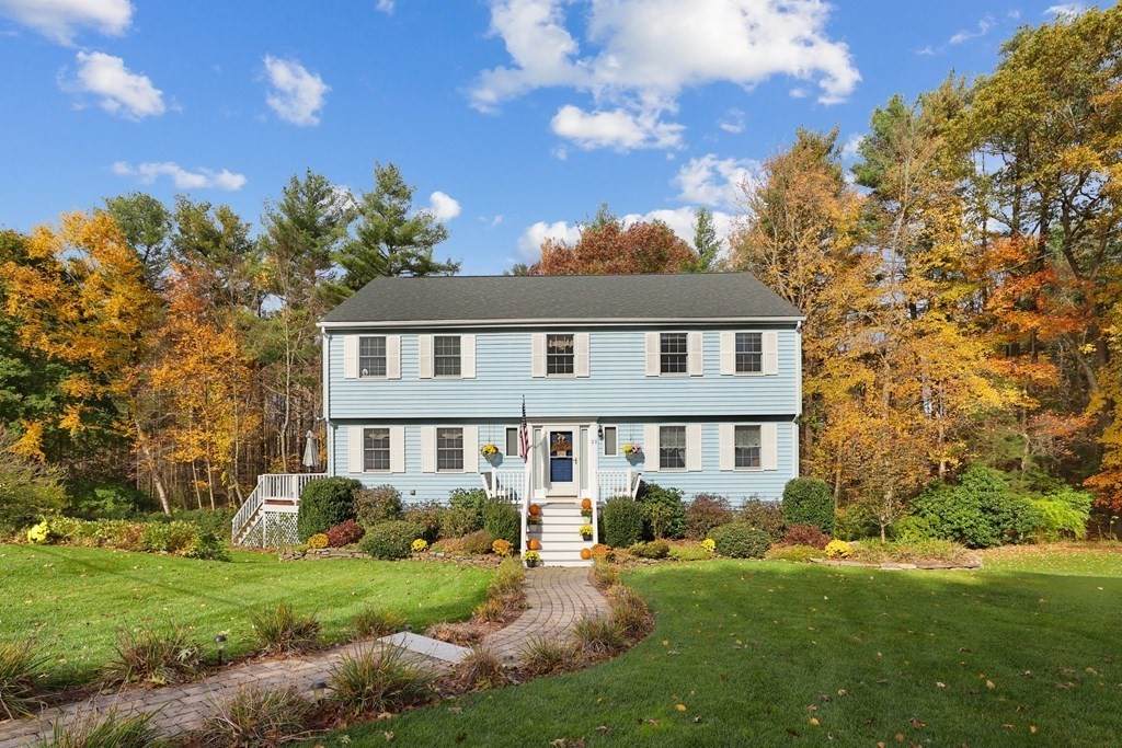 21 Christopher Dr - Photo 1