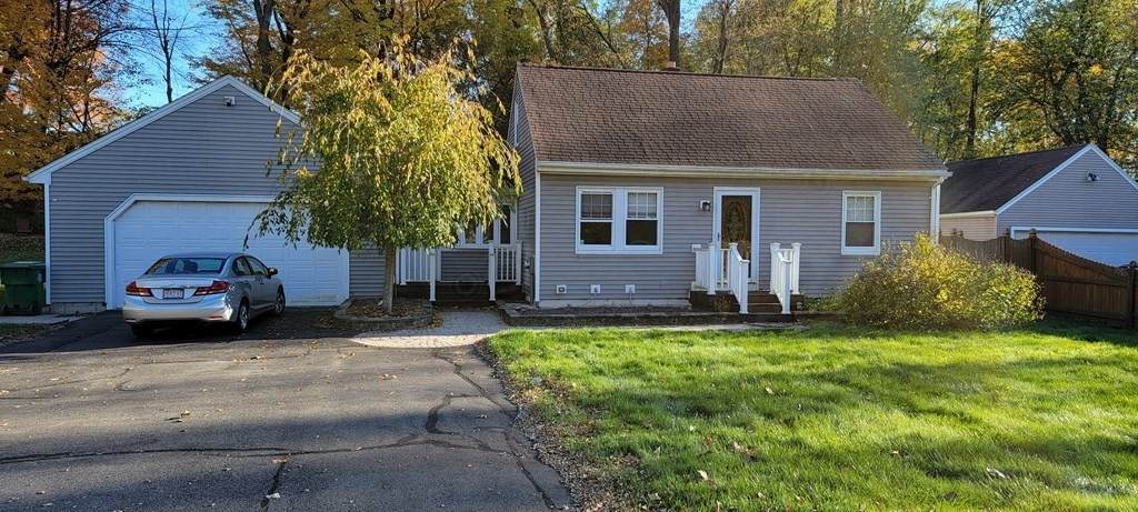 203 Buckley - Photo 1