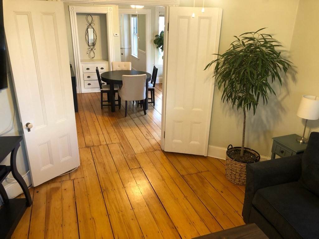 7 Marion St - Photo 1
