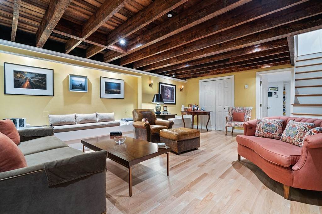 18 Appleton St - Photo 1