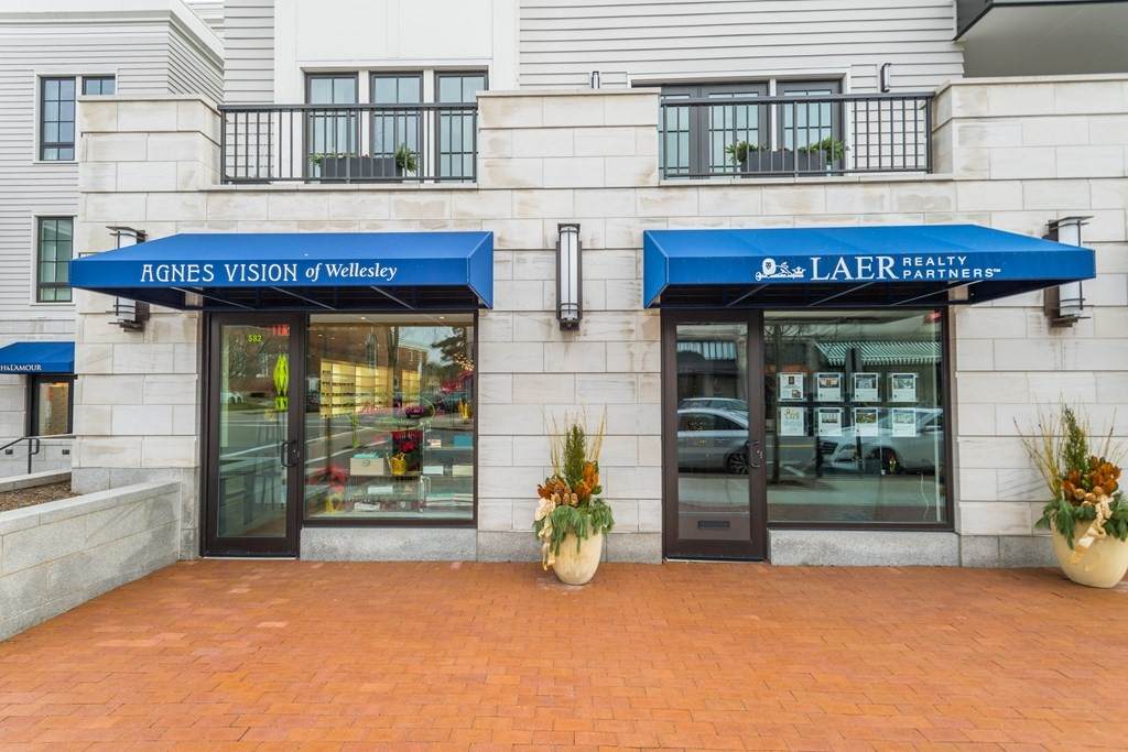 582-584 Washington Street - Photo 1