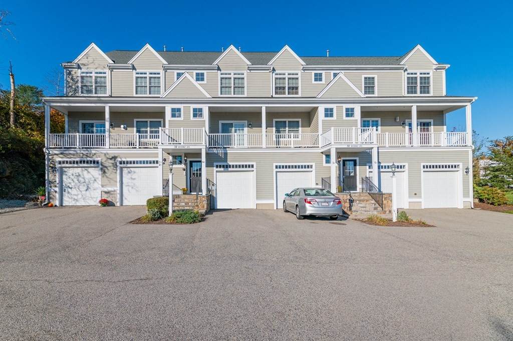 32 Rockway Ave - Photo 1