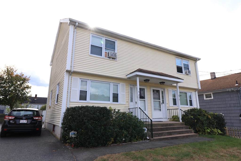 205-207 Verge Street - Photo 1