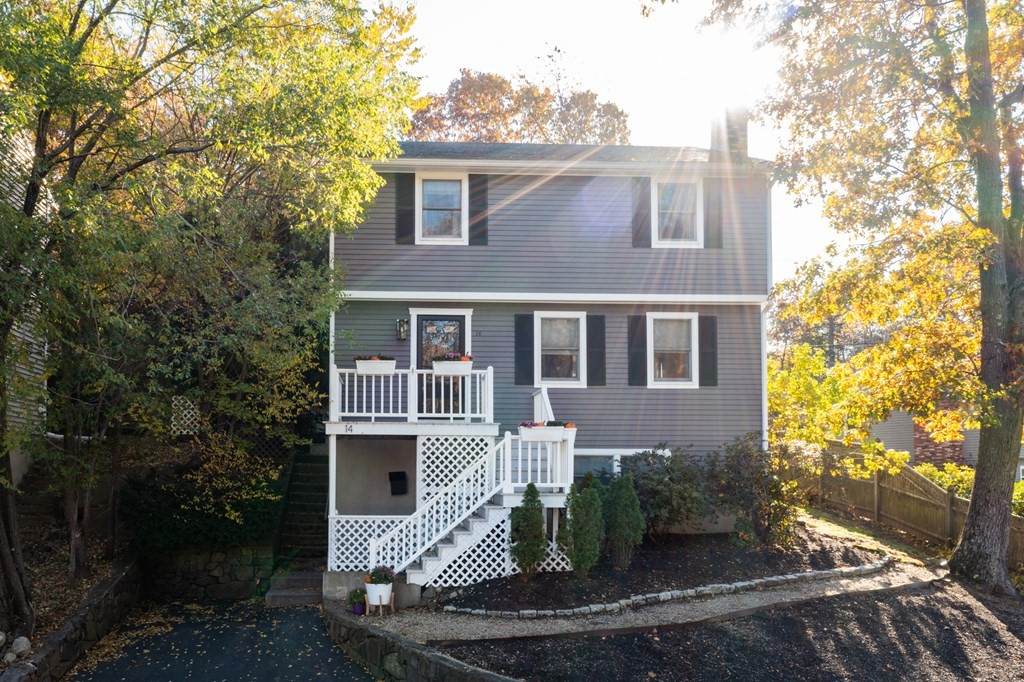 14 Ravenna Avenue - Photo 1