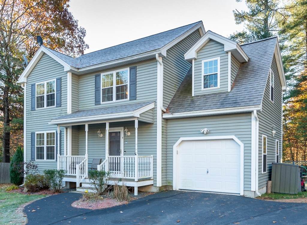 4 Thomas Ln - Photo 1