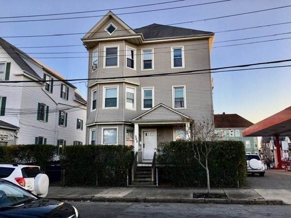302 Sawyer St - Photo 1