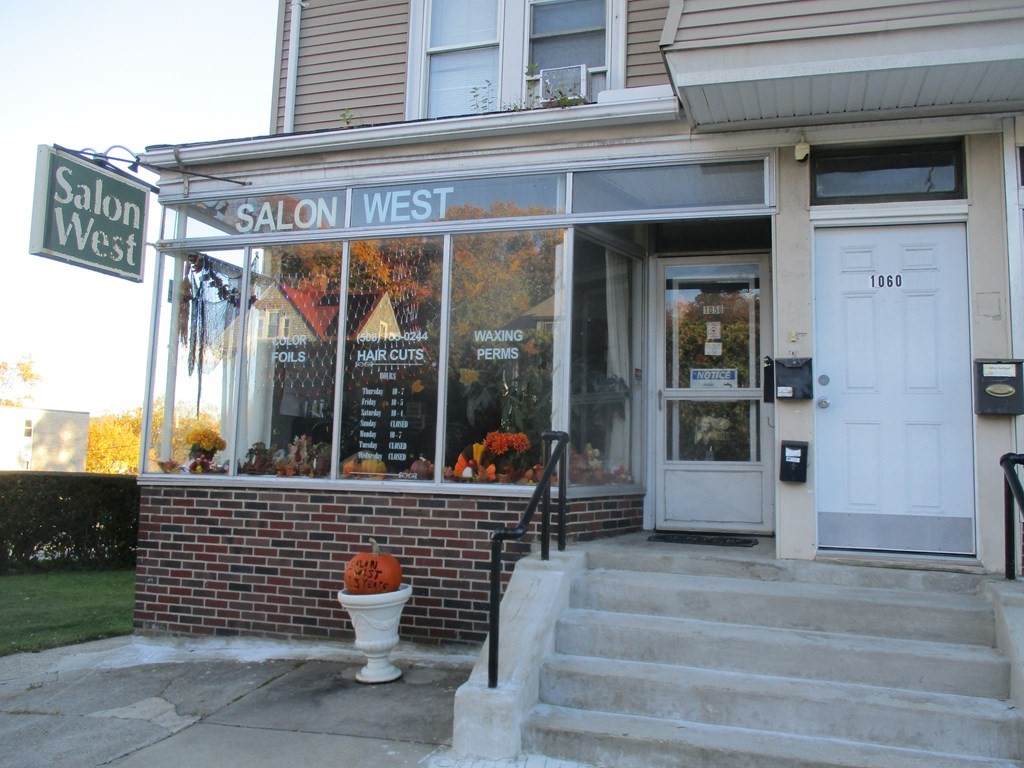 1058-1062 Pleasant St - Photo 1