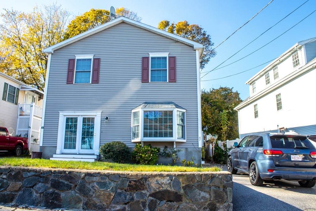 47 Florence Ave - Photo 1