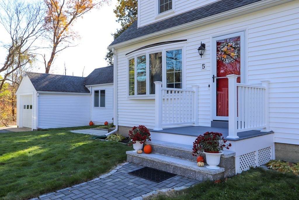 5 Florita Drive - Photo 1