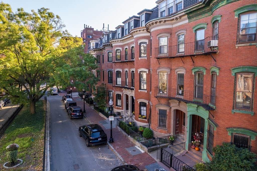 18 Rutland Sq - Photo 1