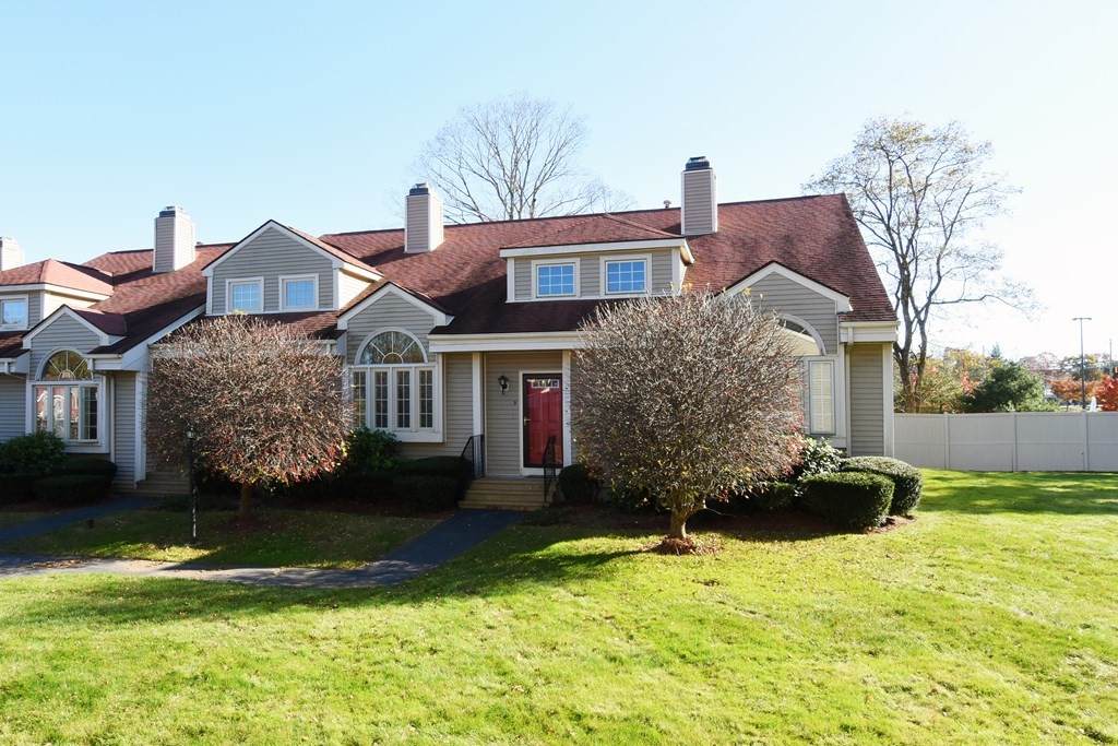 237 South St - Photo 1