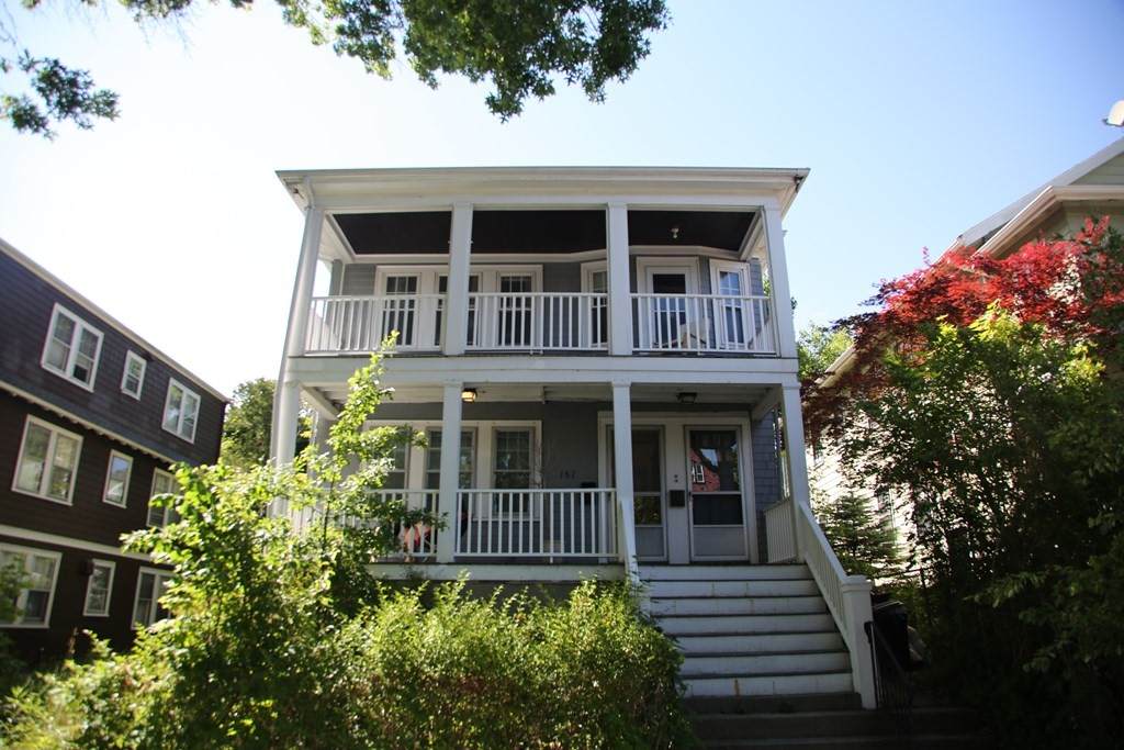 185 Huron Avenue - Photo 1