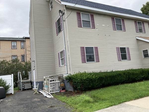 145 Surrey St. - Photo 1