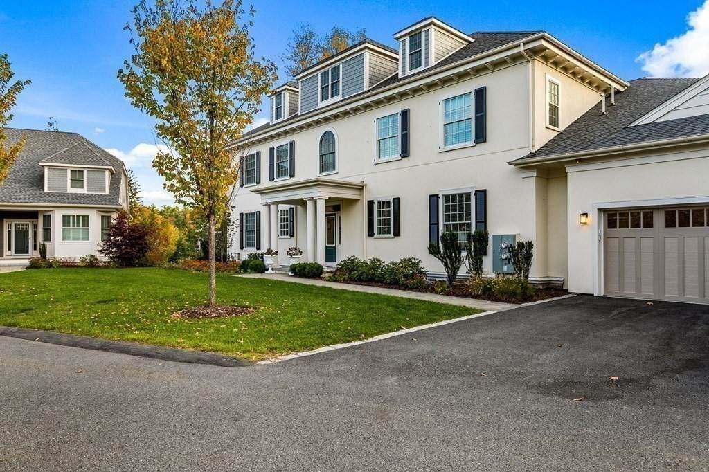 27 Woodmere Drive - Photo 1
