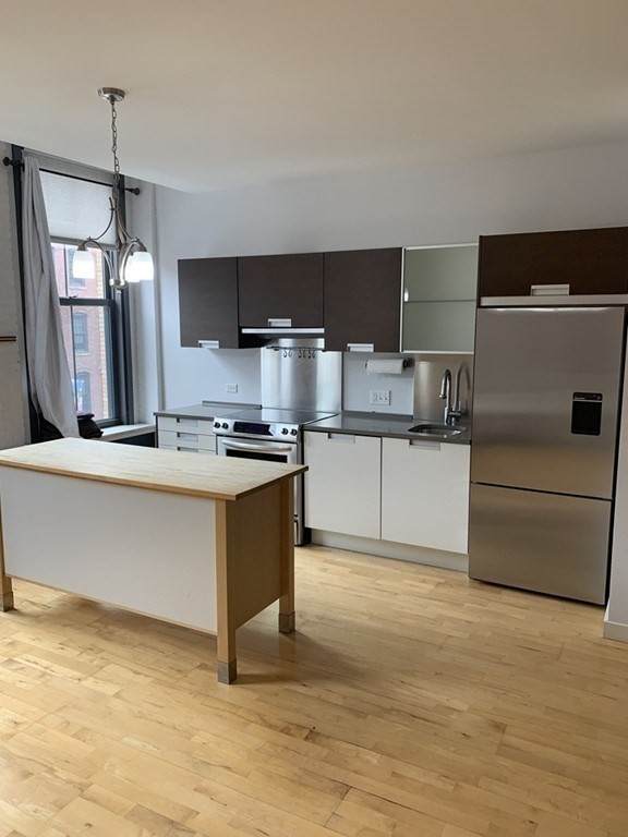346 Congress - Photo 1