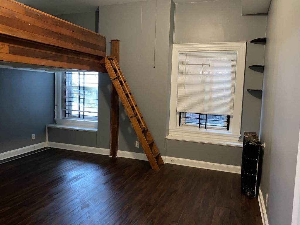 465 Park Dr. - Photo 1