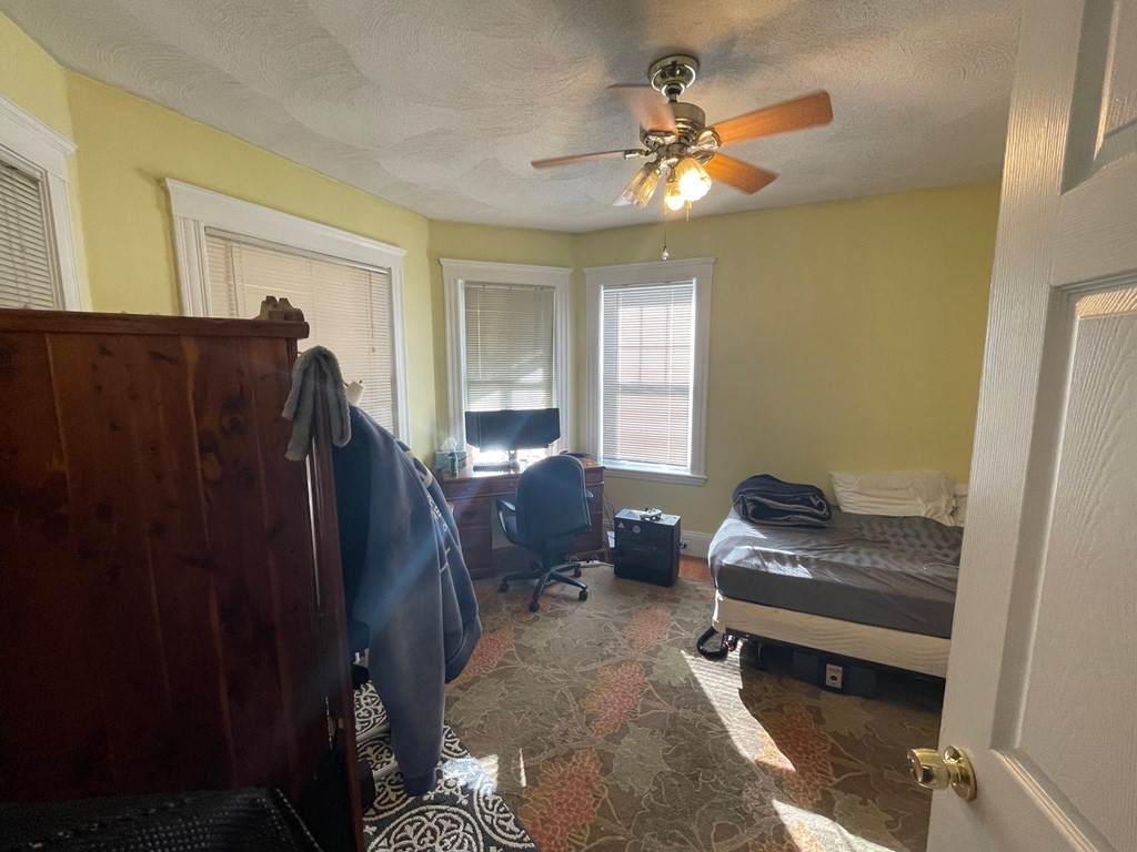 59 Quincy St - Photo 1
